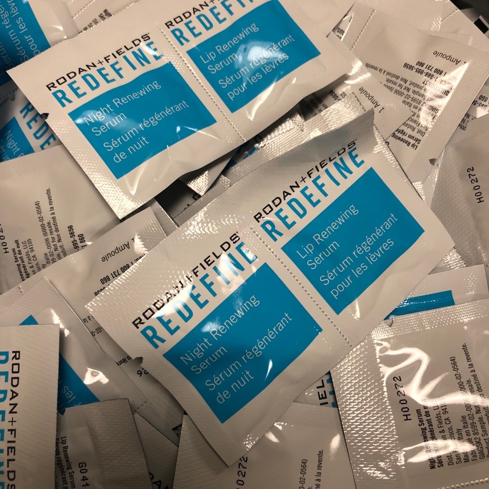 Rodan + Fields Night Renewing Serum Lip Renewing